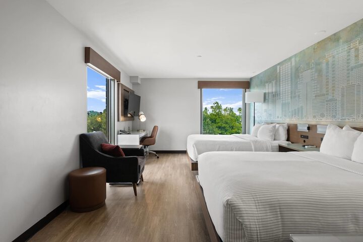 Room 21 of 66