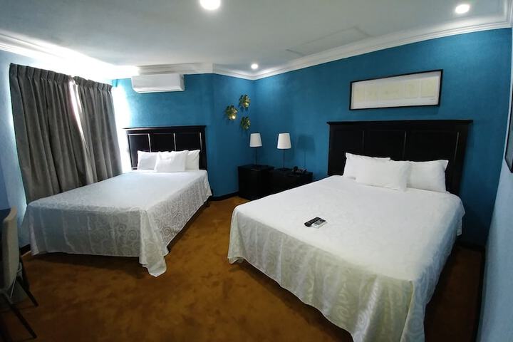 Room 15 of 36