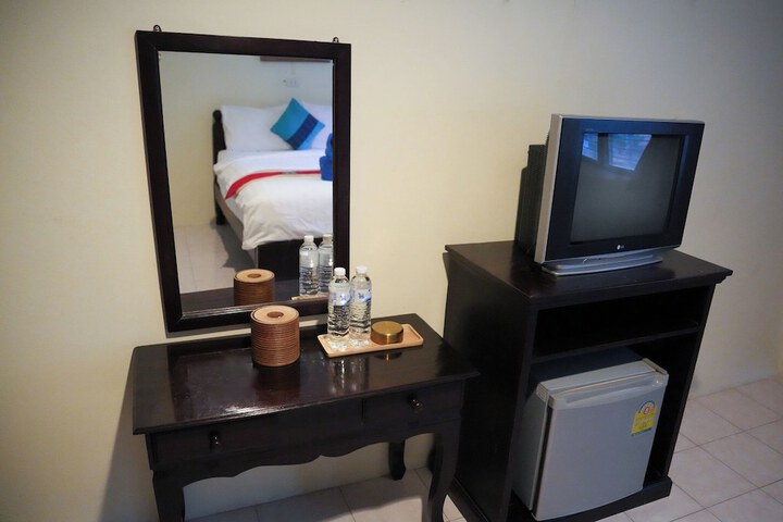 Room 4 of 22