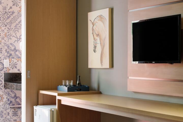 Room 33 of 88