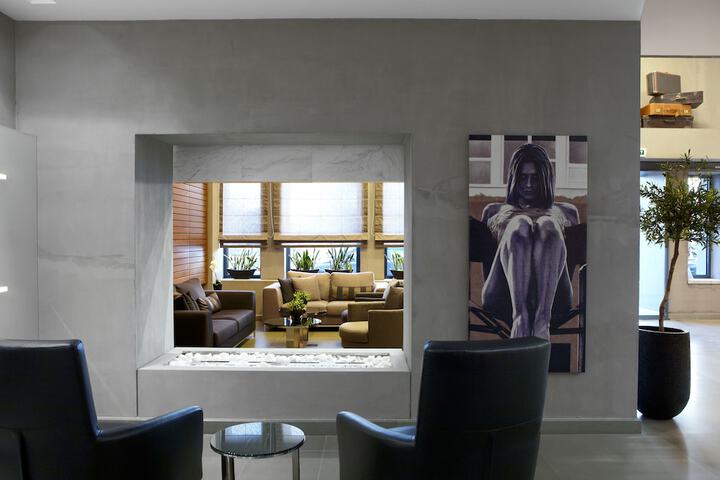Hotel Lobby