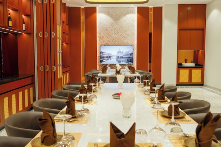Dining 123 of 156