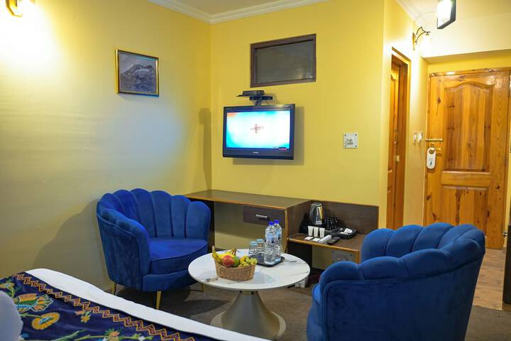 Room 18 of 27