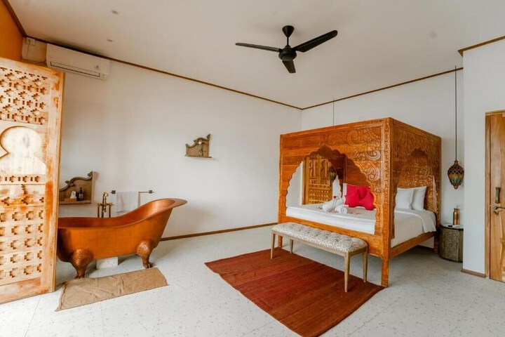 Room 3 of 34