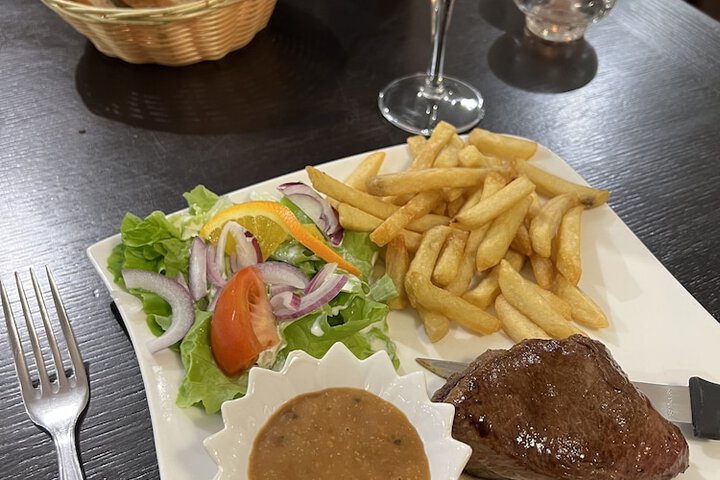 Dining 54 of 84