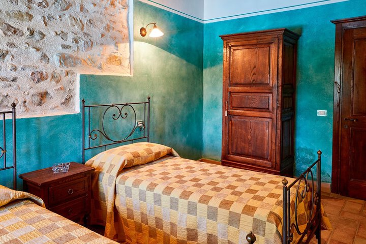 Room 18 of 79