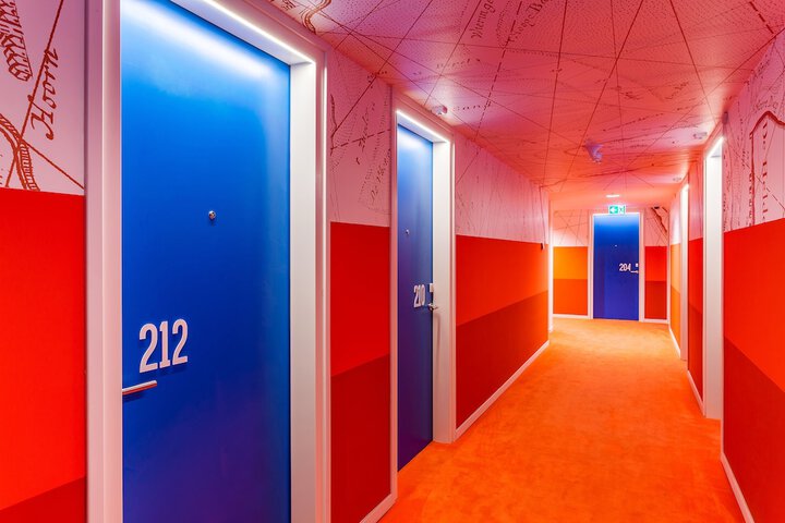 Ballroom/Hall 66 of 77