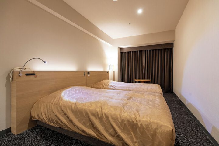 Room 26 of 82