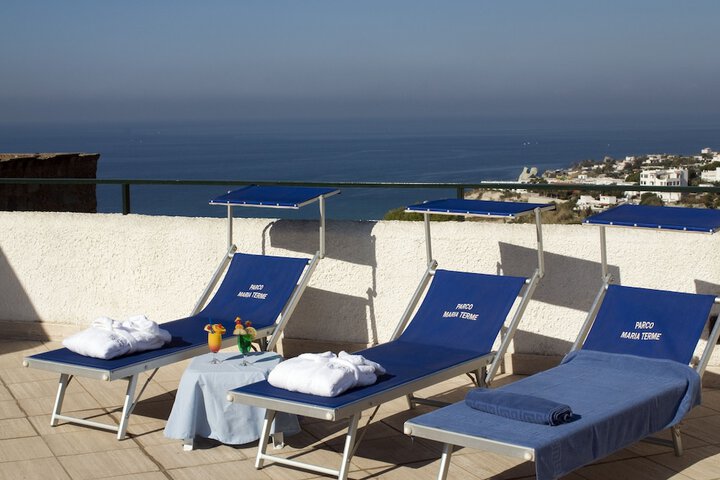 Sundeck 79 of 91