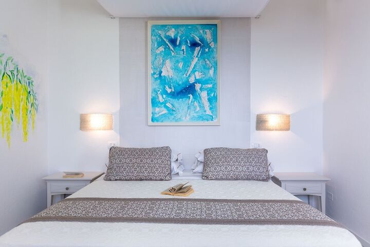 Room 42 of 155