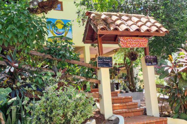 Photo of Hotel Iguanito