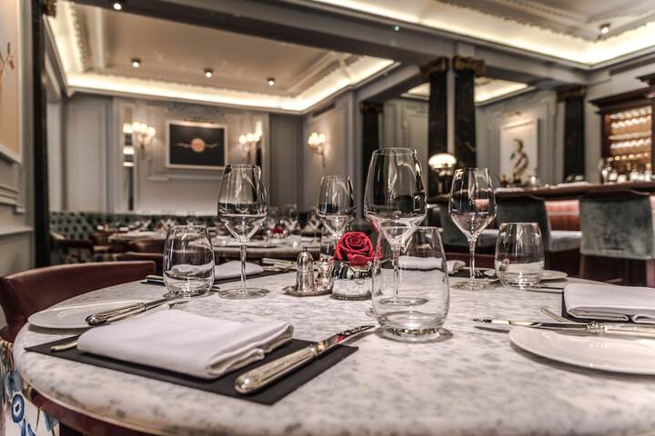 Dining 80 of 112