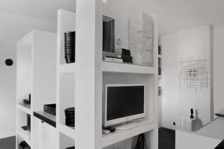 Room 25 of 44
