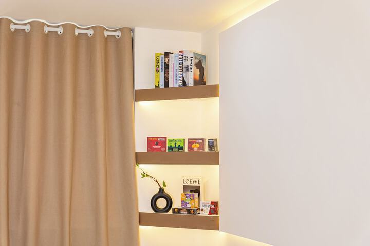 Room 63 of 107