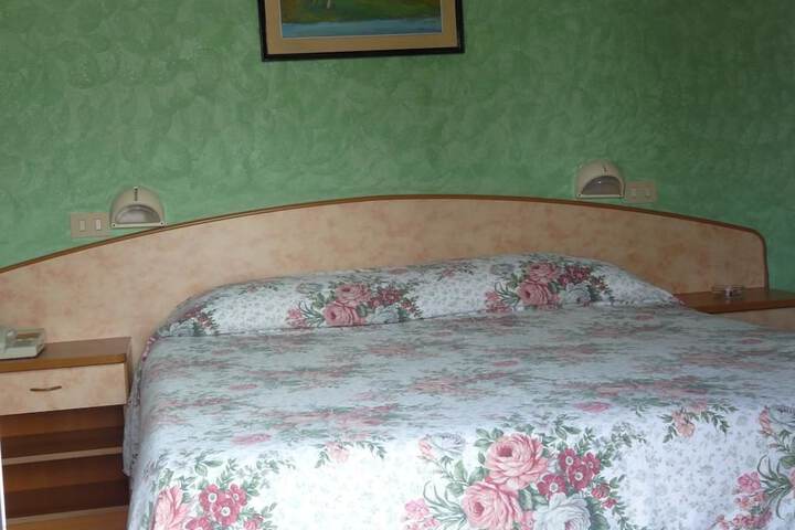 Room 14 of 35