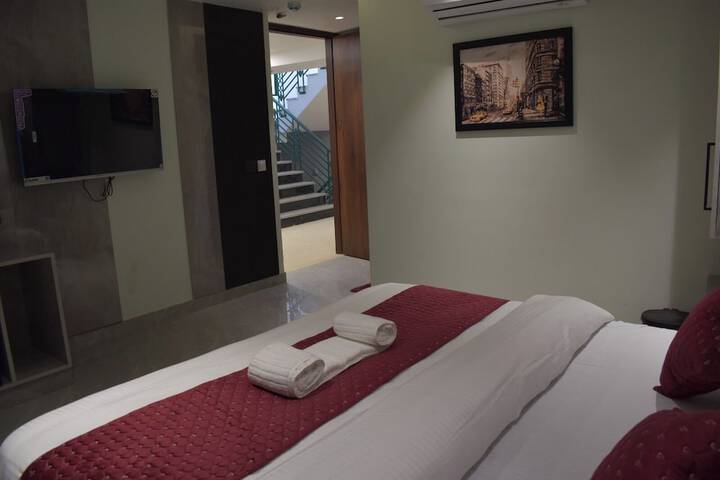 Room 30 of 95