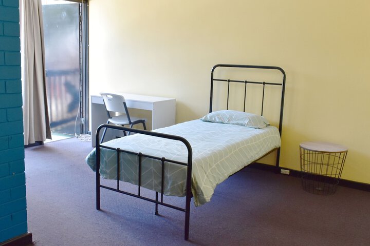 Room 21 of 49