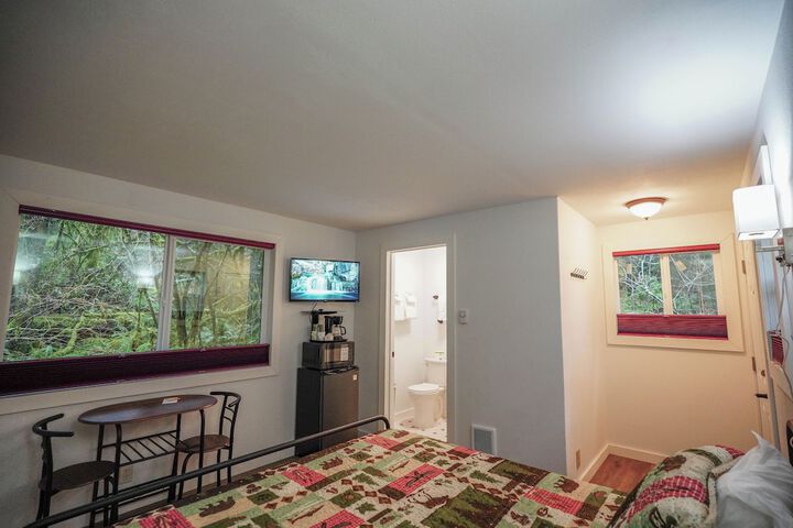 Room 86 of 348