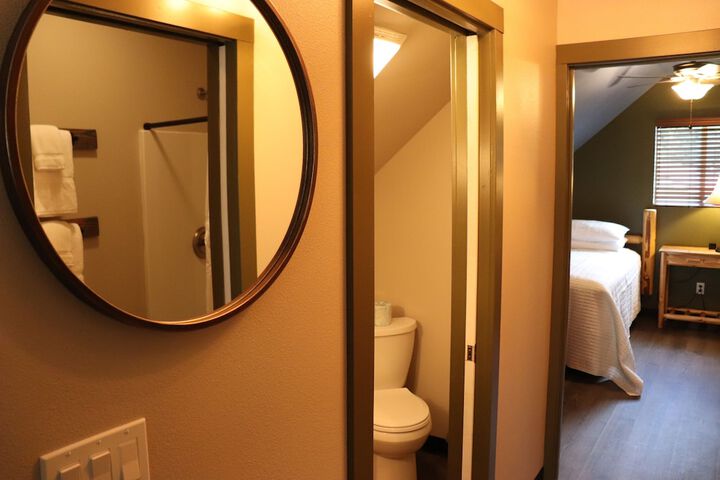 Room 321 of 504