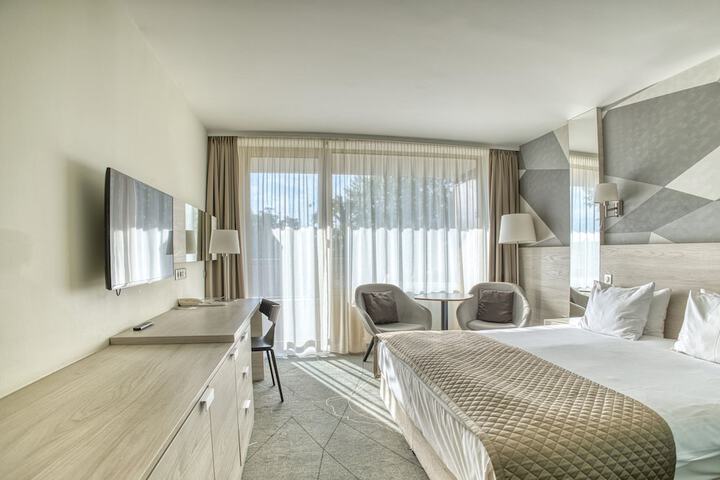 Room 20 of 72