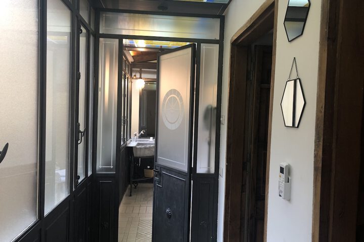 Room 57 of 84