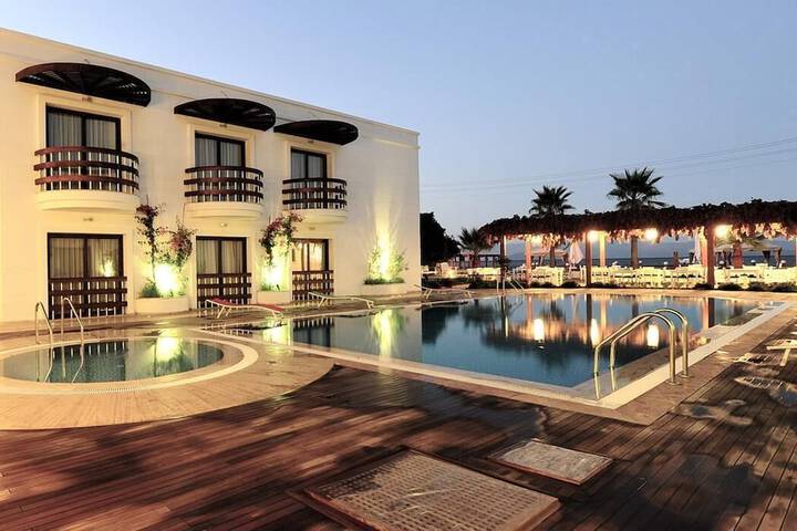 Hotel 8 of 8