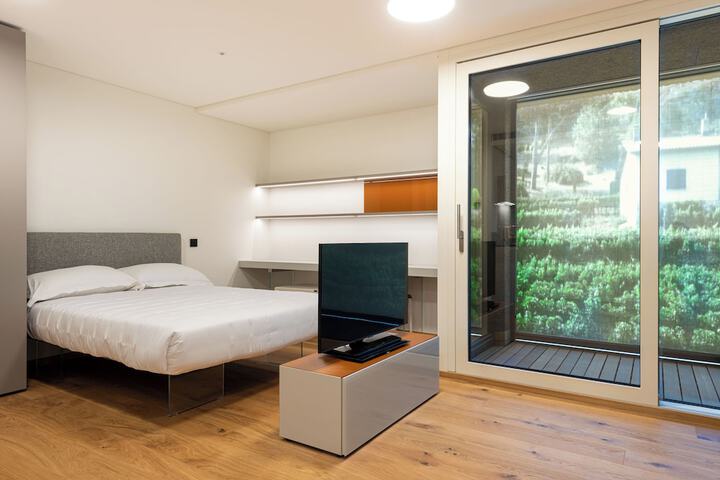 Room 13 of 49