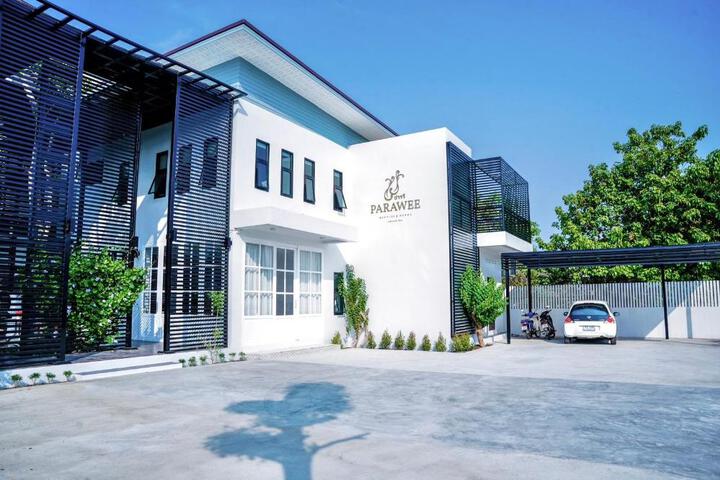 Parawee Boutique Chiangrai Hotel