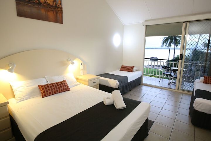 Room 7 of 94