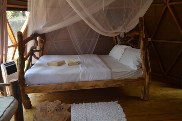 Room 5 of 25