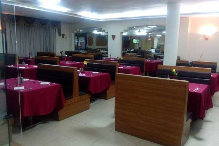 Dining 56 of 69