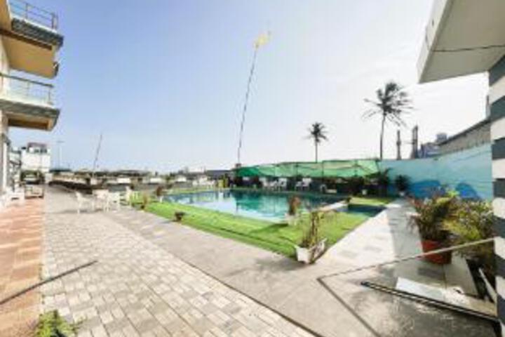 Pool 7 of 23
