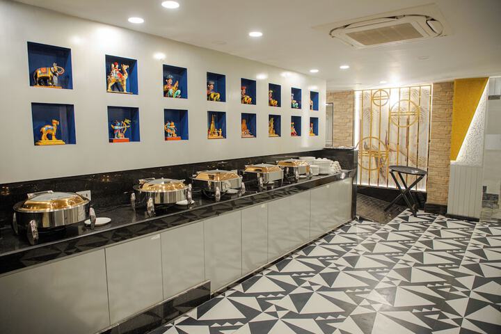 Dining 54 of 76