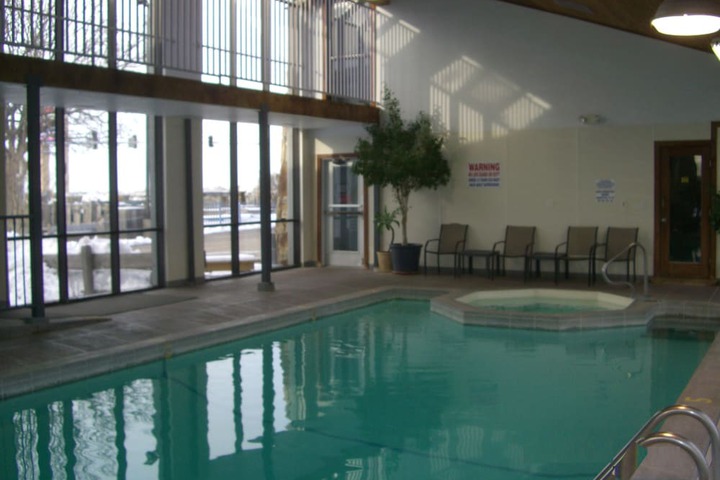 Hotel with Pool
