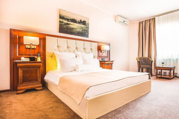 Room 5 of 47