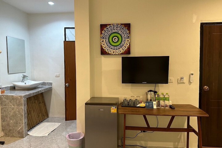 Room 64 of 99