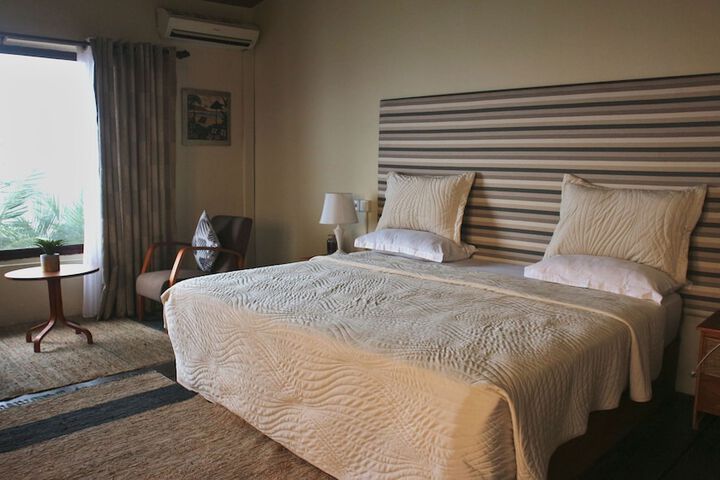 Room 5 of 17