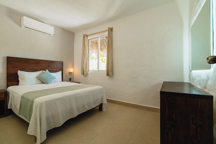 Room 15 of 50