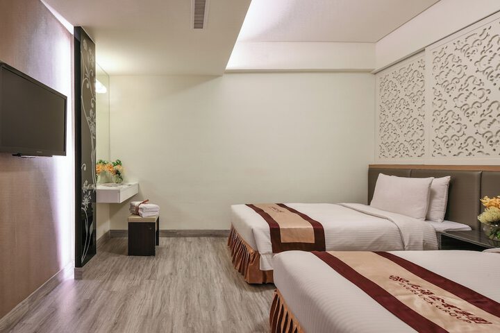 Room 32 of 56