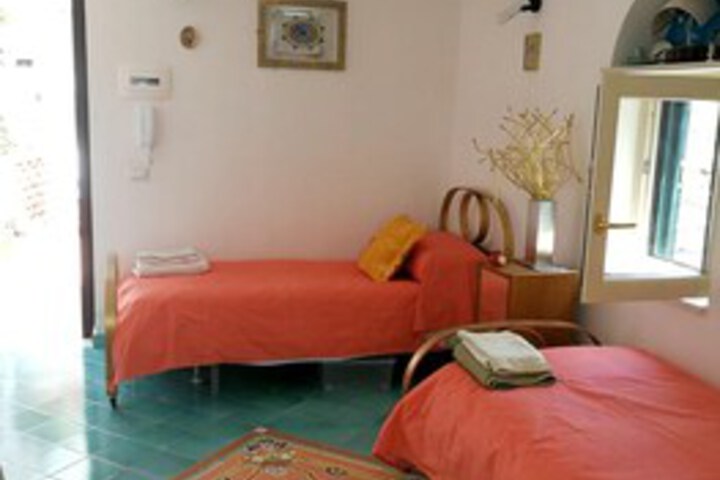 Room 93 of 107