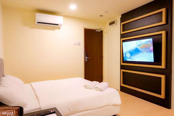 Room 18 of 47