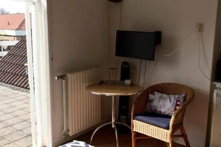 Room 5 of 7