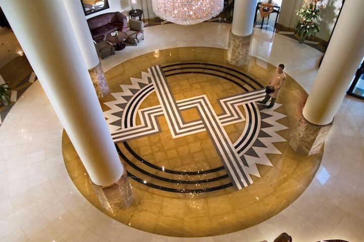 Hotel 2 of 52