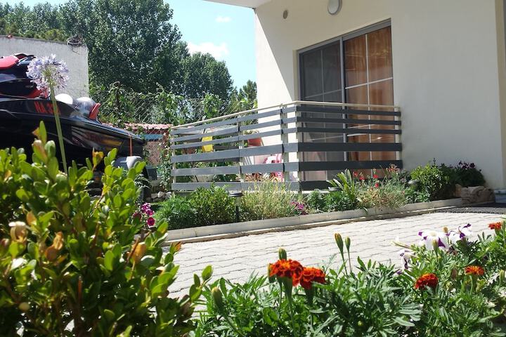 Terrace/Patio 23 of 24