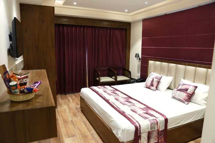 Room 5 of 54