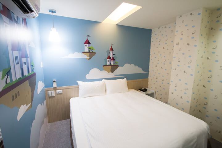 Room 19 of 69