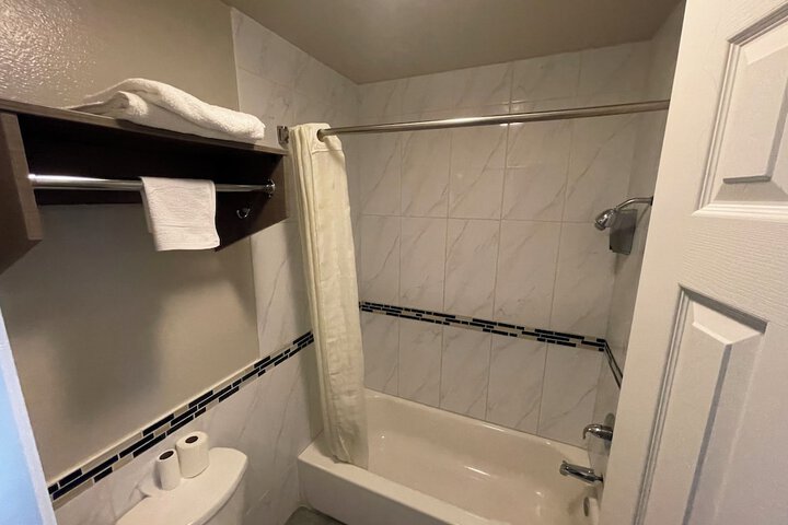 Room 18 of 21