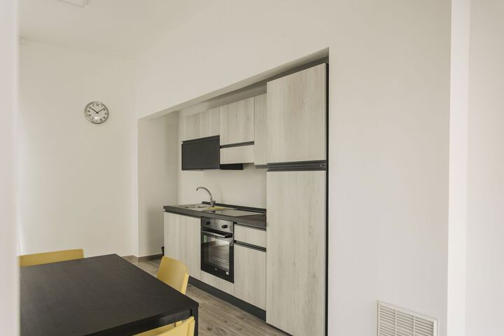 Room 146 of 182