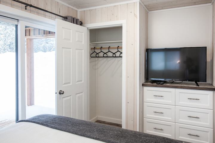 Room 15 of 145