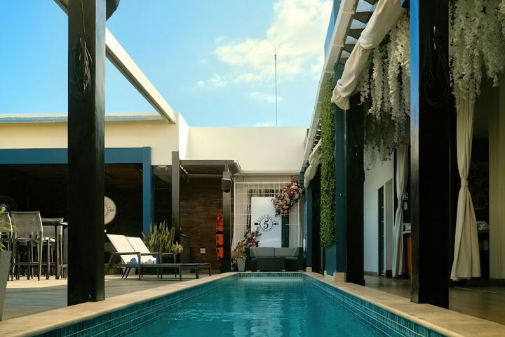 Pool 38 of 59